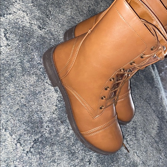 Shoes - Picture 3 of 3